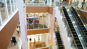 テラスモール湘南_内観2