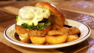 クッカーズグリル_モッツァレラバーガー