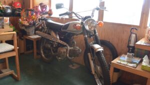 Bikes＆Music cafe Door_2