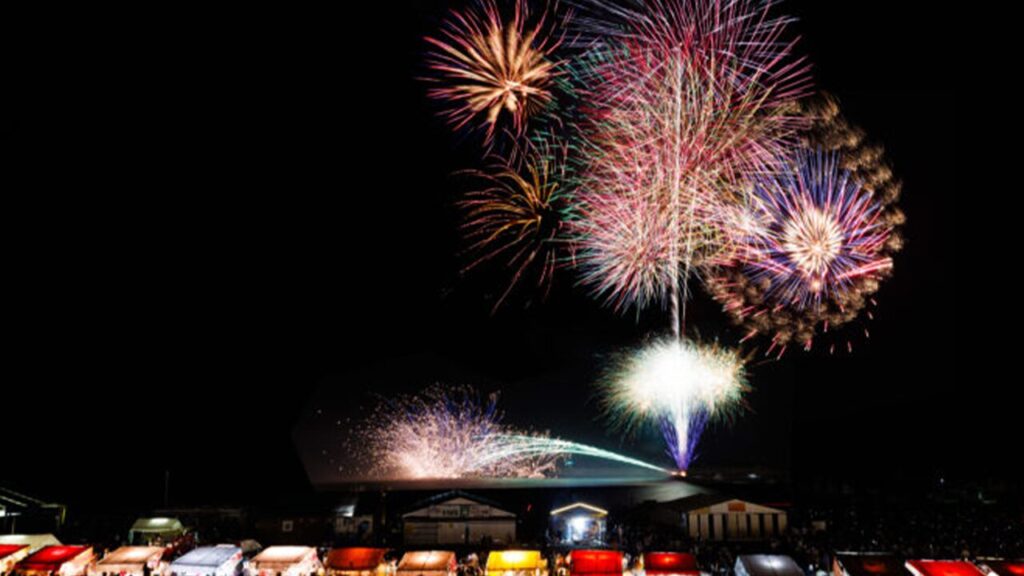 サザンビーチちがさき花火大会2025