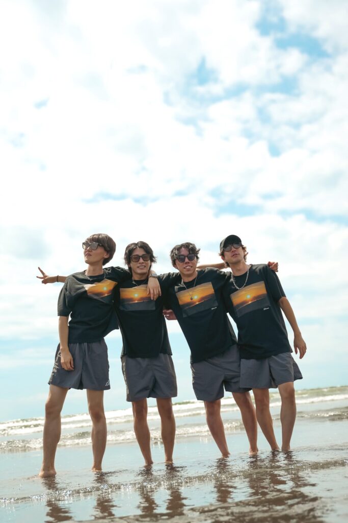 江ノ島西浜海の家ルアナハレ_スタッフ写真_15