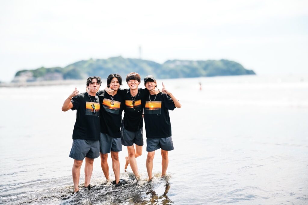 江ノ島西浜海の家ルアナハレ_スタッフ写真_13