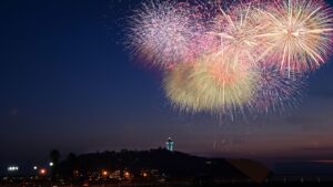 湘南ニュース_2_ふじさわ江の島花火大会2025