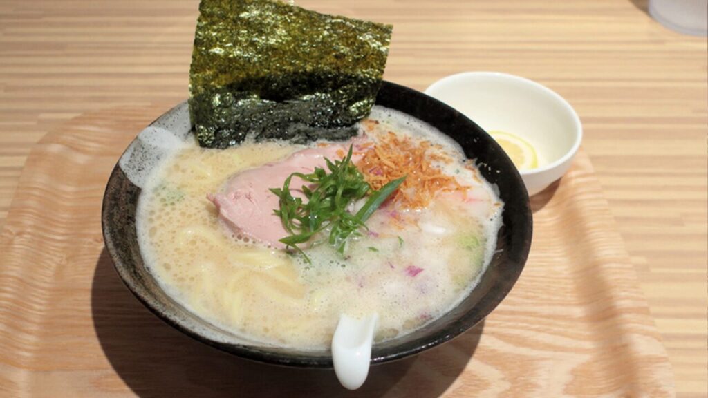 平塚ラーメン_麺処わたい