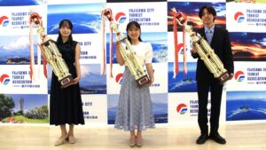 湘南ニュース_1_湘南江の島海の女王＆海の王子