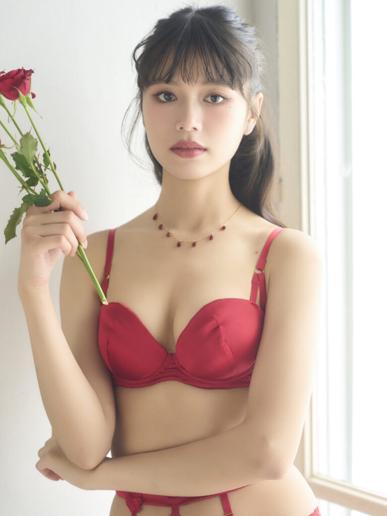 レッドガーネットサテンブラ_ルアナハレ_MARNESS