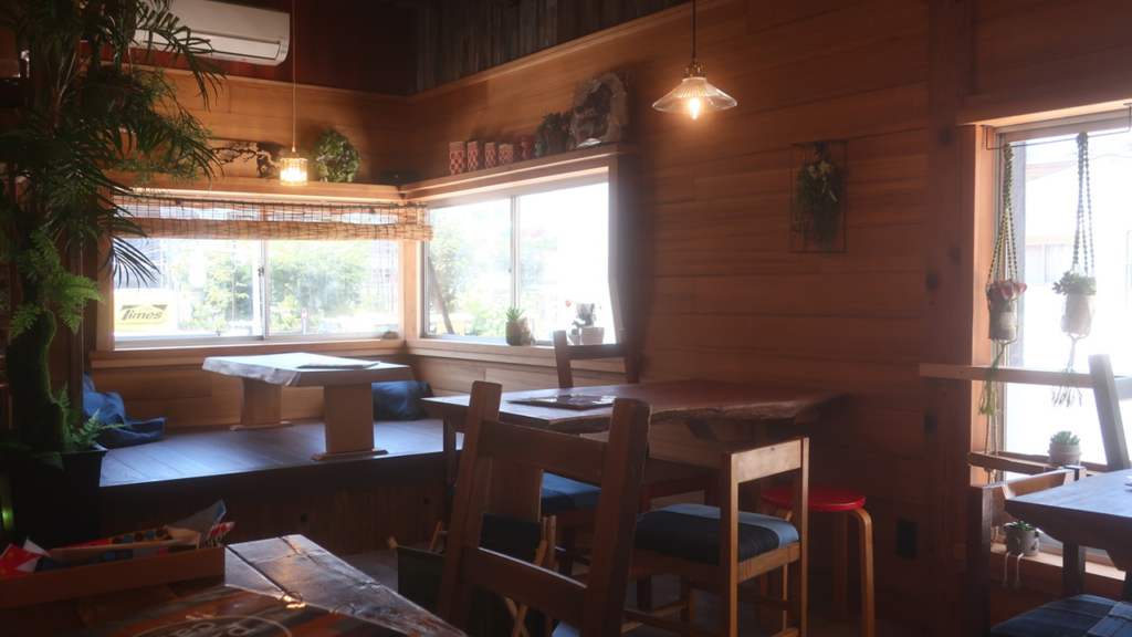 3rd place cafe_内観_平塚カフェ